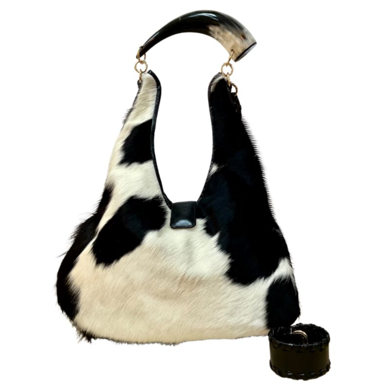 Bolso Artesanal en Pelo de Vaca negro cuerno