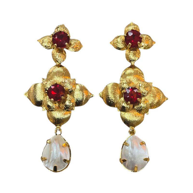 Pendientes Flores con cristal rojo y nácar artesanal
