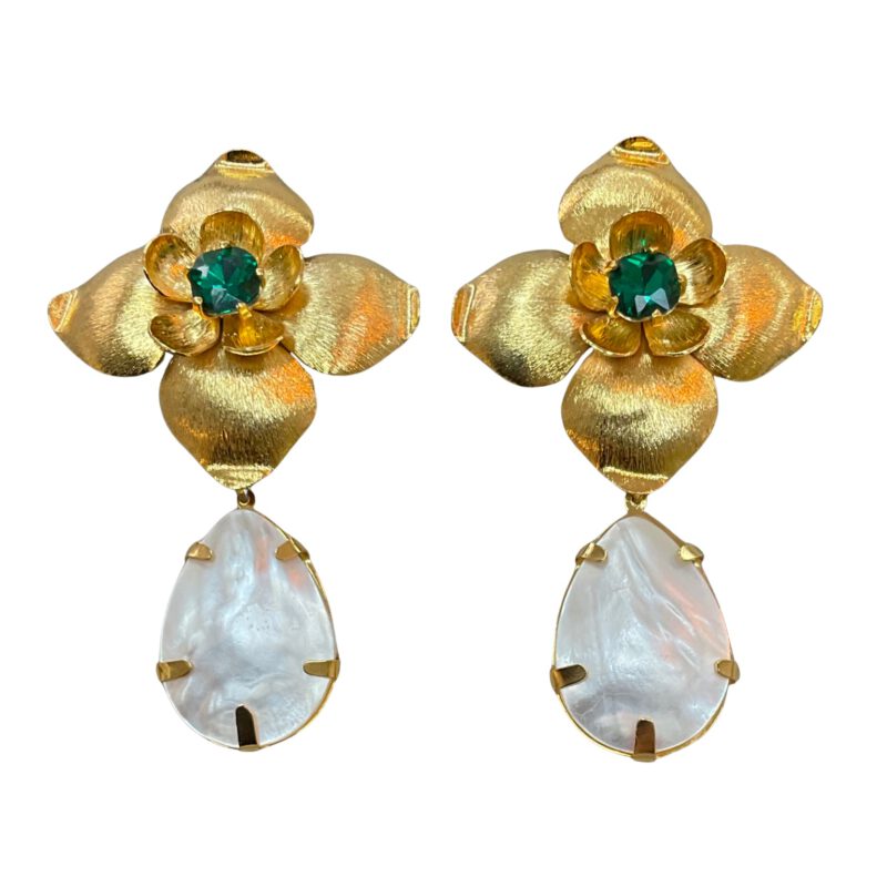 Pendientes artesanales con cristal verde y nácar