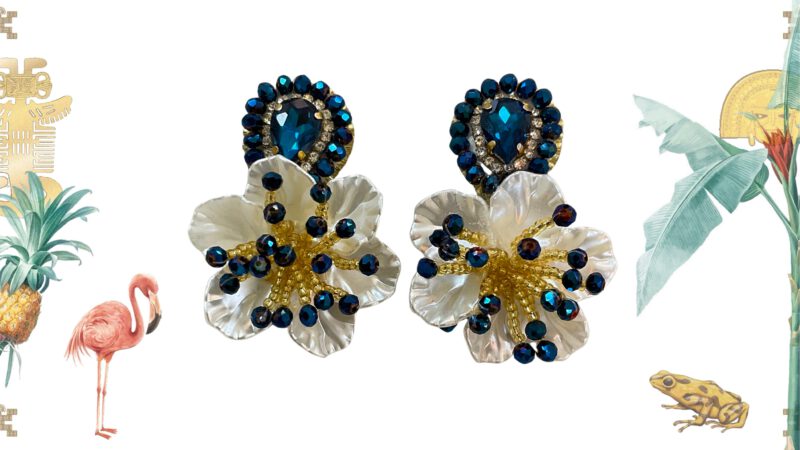 Pendientes artesanales flor azul eléctrico