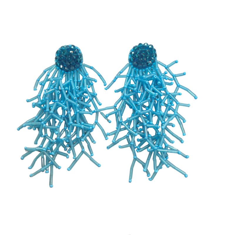 Pendientes hechos a mano azul